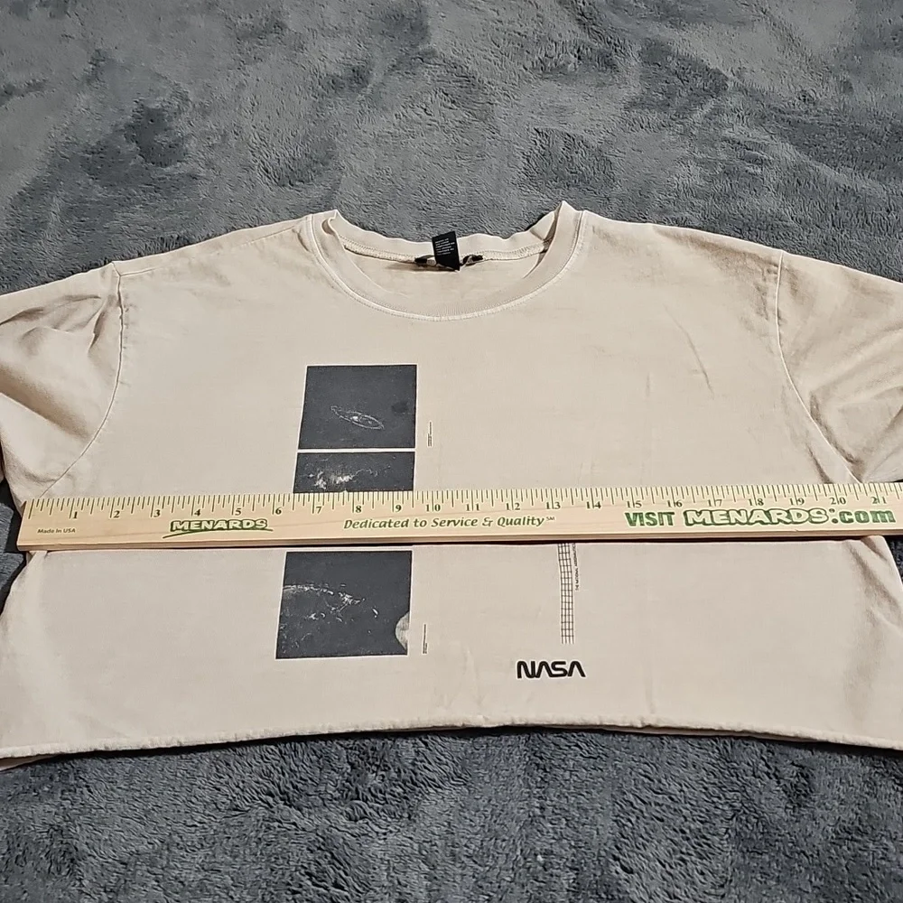 Forever 21 NASA 100% Cotton Cropped Graphic Tee Long Sleeve Tan Size XL - Picture 4 of 6